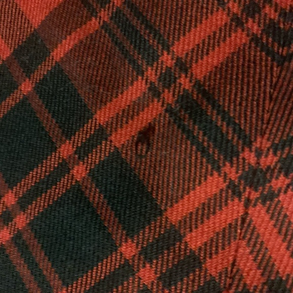 Vintage 1970s Pure Wool Red and Black Tartan Skirt. - Picture 5 of 9